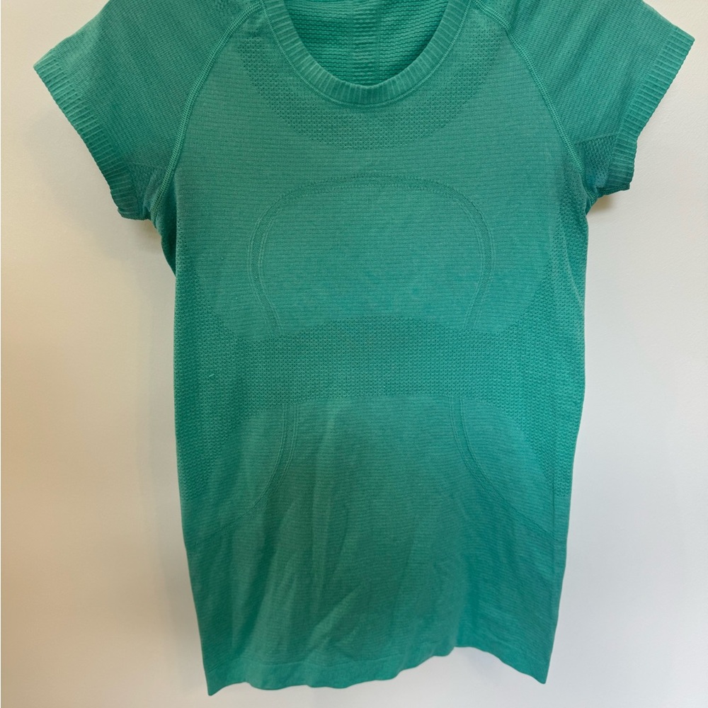 Women's Green Short Sleeve Top